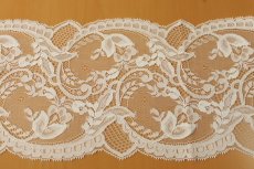 画像1: 【高品質な日本製】1m幅13.3cmエレガントラッセルレース　オフホワイト (1)