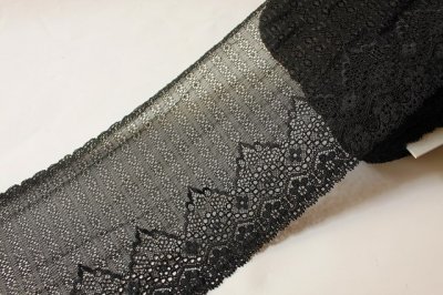 画像3: 【日本製】幅16.5.ｃm透け感のある小花柄ラッセルストレッチレース　ブラック　３ｍ