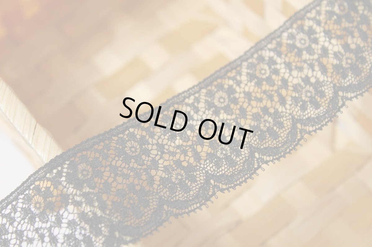 画像9: フランス製リバーレース　黒　幅3.4ｃｍ花柄　１ｍ (9)