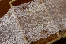 画像4: 日本製5ｍ！幅14ｃｍ薔薇柄ラッセルストレッチレース　上品なピンク (4)