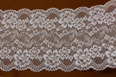 画像2: 日本製5ｍ！幅14ｃｍ薔薇柄ラッセルストレッチレース　上品なピンク