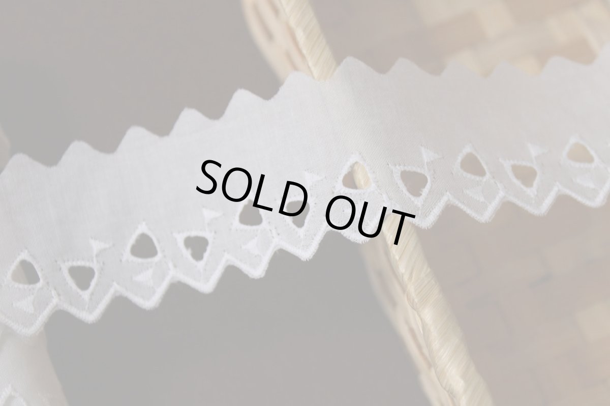 画像4: ３ｍ巻！幅3.8cm可愛い三角形柄綿レース　ホワイト　日本製 (4)