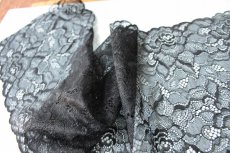 画像6: 【1m60円】反売りラッセルレース　黒　日本製　幅16.6cm薔薇柄　59m (6)