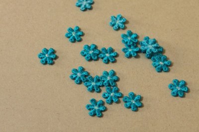 画像3: １５個セット！幅1.２ｃｍ小花のケミカルモチーフ　ブルー　アクセサリーレース