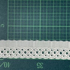 画像4: １2ｍ巻！幅2.7cm片山の綺麗な綿レース　オフホワイト (4)