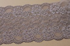 画像4: 【日本製】5ｍ！幅13ｃｍ薔薇柄ラッセルストレッチレース　グレージュ (4)