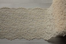 画像4: ラッセルストレッチレース　ベージュ　幅16cm　ペーズリーと蔦花柄　1m (4)