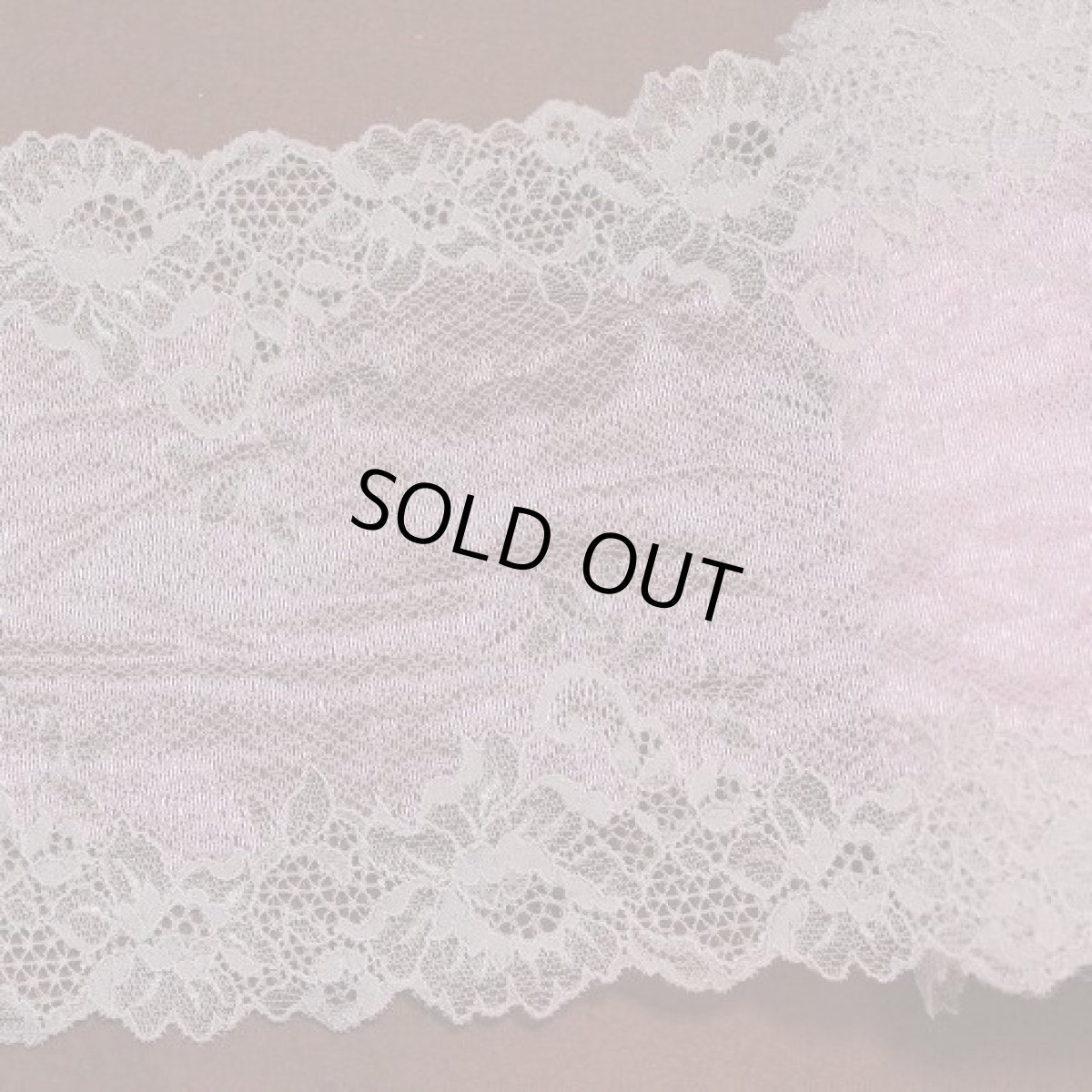 画像1: 【1m110円】ラッセルストレッチレース　薄ピンク　幅17.2cm　宝石のような花柄　５ｍ巻 (1)