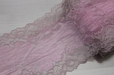 画像4: 【1m110円】ラッセルストレッチレース　薄ピンク　幅17.2cm　宝石のような花柄　５ｍ巻 (4)