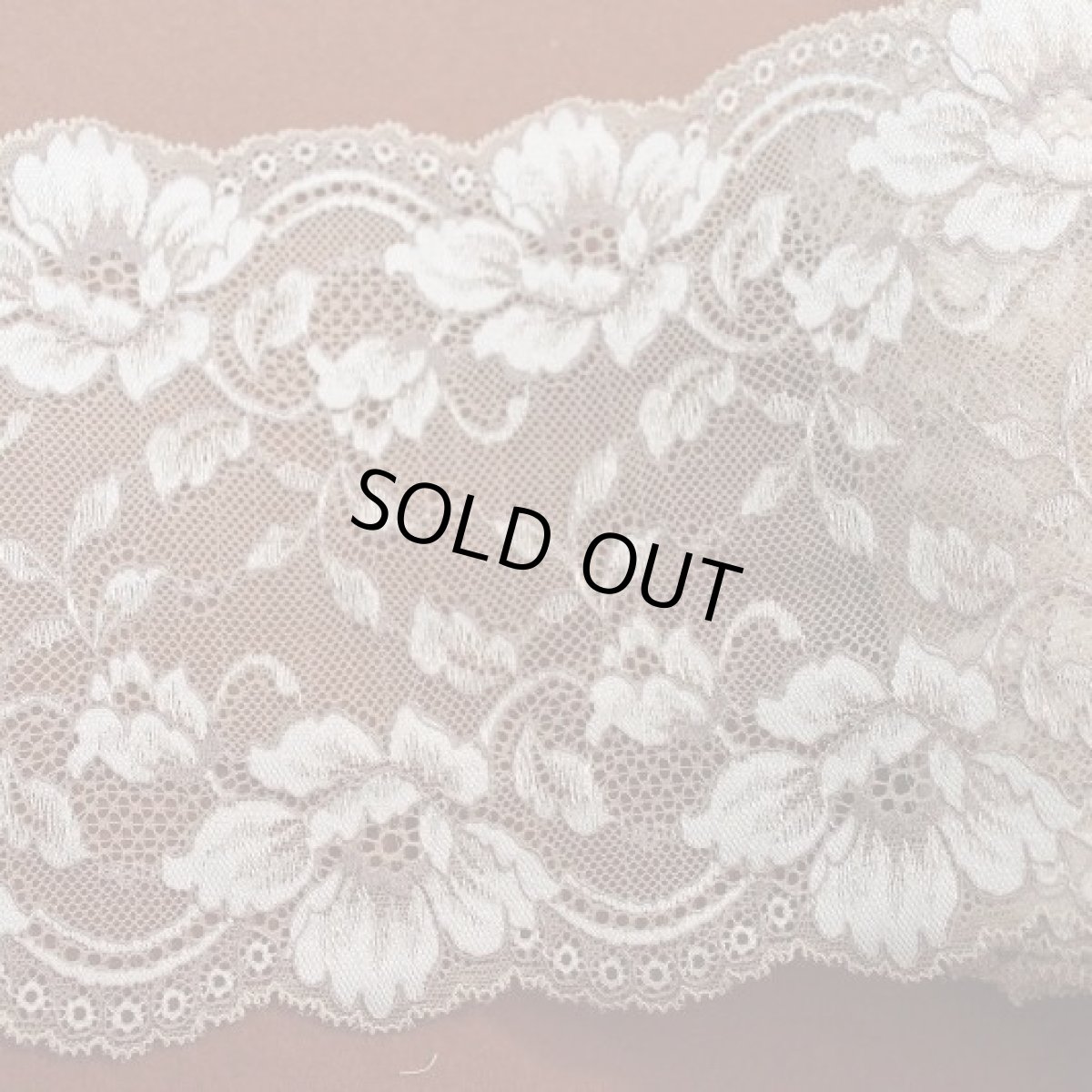 画像2: 【1m110円】ラッセルストレッチレース　ベージュ　幅16cm　華やかな花柄　５ｍ巻 (2)