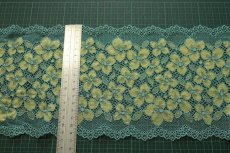 画像3: 【1m60円】ラッセルストレッチレース　幅16cm　紫陽花柄エメラルドグリーン　　45.5ｍ巻 (3)