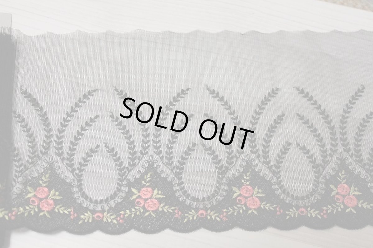 画像2: 【ラスト】チュールレース　ブラック　幅19cm　つる草と薔薇柄1.3ｍ (2)