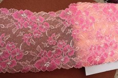 画像2: 【1m110円】ラッセルストレッチレース　オレンジ　幅16.6cm　大胆な花柄　５ｍ巻 (2)
