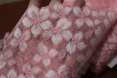 画像6: 【1m110円】ラッセルストレッチレース　ピンク　可愛い小花柄　幅13cm　3ｍ巻 (6)