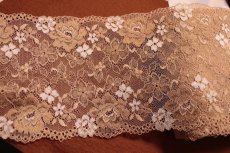 画像2: 【1m110円】ラッセルストレッチレース　ブラウン　幅16.８cm　薔薇柄　５ｍ (2)