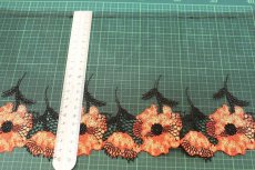 画像3: スイス製チュールレース　ブラックオレンジ幅19.5cm　おしゃれな花柄1m (3)