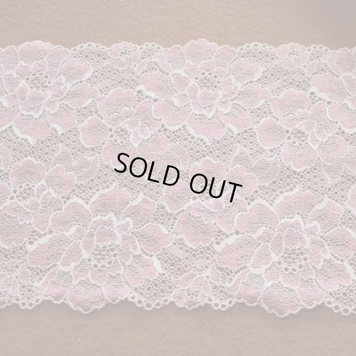 画像1: 【1m110円】ラッセルストレッチレース　ピンク　幅17.2cm　光沢のある薔薇柄　　５ｍ巻 (1)