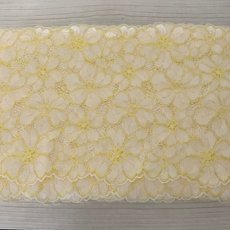 画像2: 【1m110円】ラッセルストレッチレース　黄色　幅17.6cm　綺麗な花柄　３ｍ巻 (2)