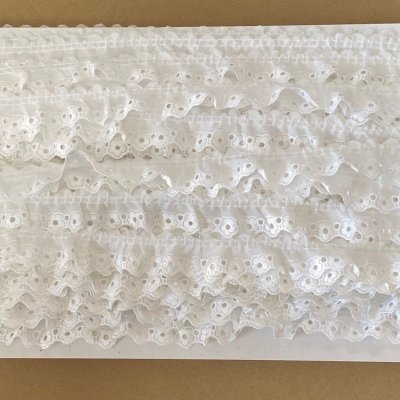 画像3: 綿フリルレース　ホワイト　幅2.2cm可愛い花柄日本製　5ｍ巻！