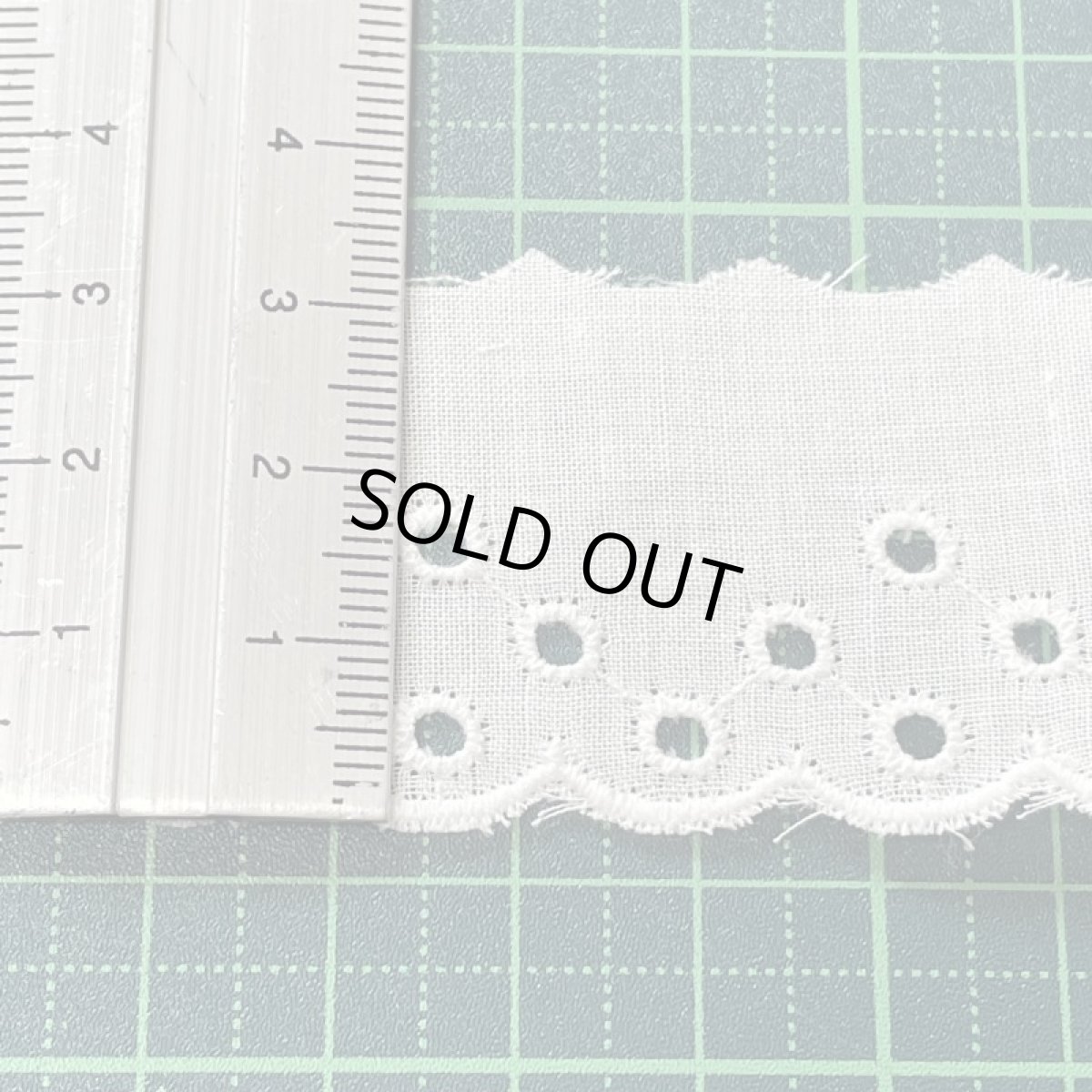 画像3: 【日本製】綿レース　オフホワイト　幅3.1cm　ドット柄　約3ｍ巻 (3)