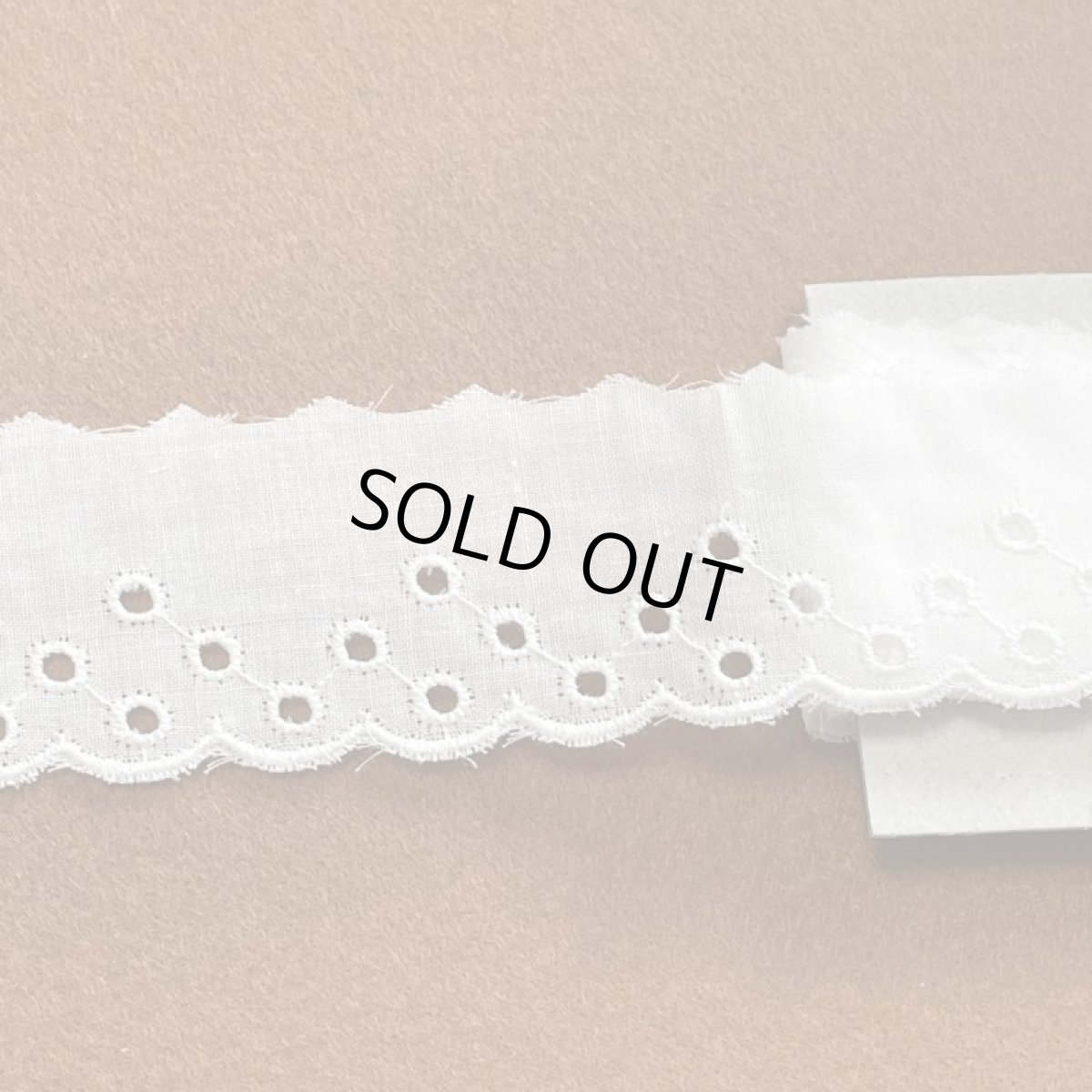 画像5: 【日本製】綿レース　オフホワイト　幅3.1cm　ドット柄　約3ｍ巻 (5)