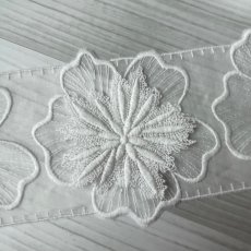 画像7: 綿レース　ホワイト　幅11cm　花のモチーフ柄　日本製 (7)