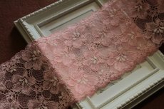 画像4: 【1m110円】ラッセルストレッチレース　ピンク　幅12.5cm　光沢のある花柄　3ｍ巻　 (4)