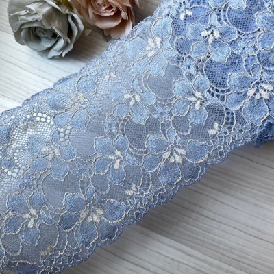 画像2: 【1m110円】ラッセルストレッチレース　デニムブルー　幅12.5cm　光沢のある花柄　　3ｍ巻