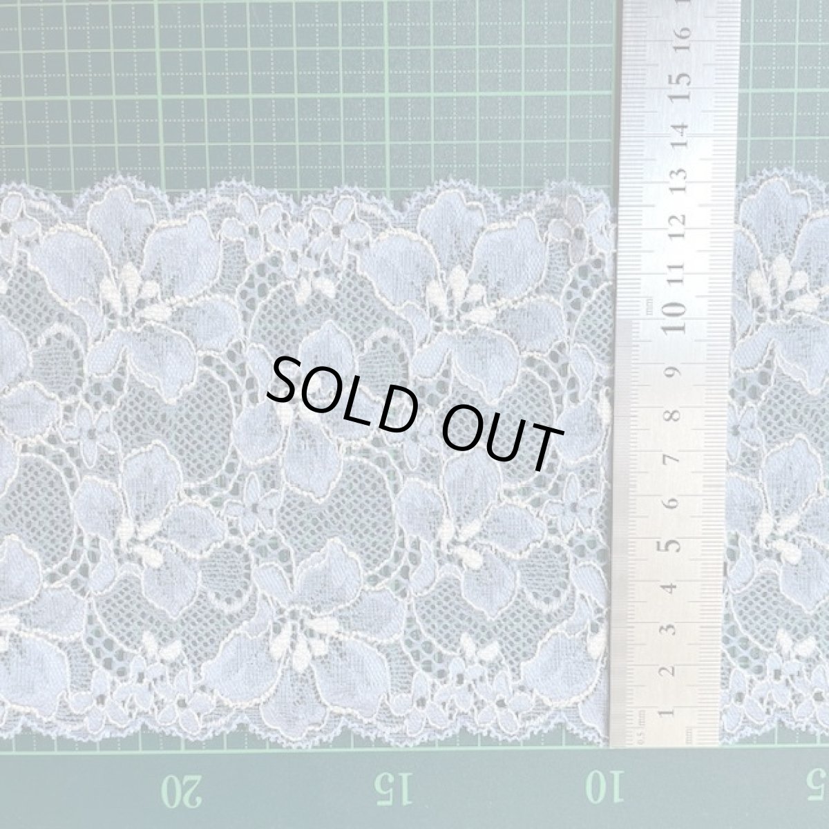 画像3: 【1m110円】ラッセルストレッチレース　デニムブルー　幅12.5cm　光沢のある花柄　　５ｍ巻 (3)