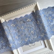 画像4: 【1m110円】ラッセルストレッチレース　デニムブルー　幅12.5cm　光沢のある花柄　　3ｍ巻 (4)