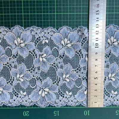 画像1: 【1m110円】ラッセルストレッチレース　デニムブルー　幅12.5cm　光沢のある花柄　　3ｍ巻