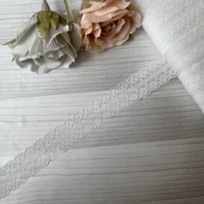 画像9: ラッセルレース　オフホワイト　幅2.9cm両山小花柄　3ｍ巻　日本製 (9)