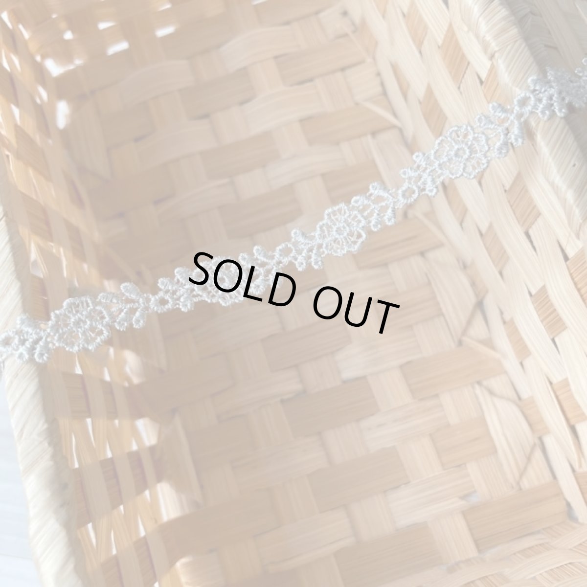 画像7: ケミカルレース　銀色　幅1.1cm　繊細な小花柄　1m巻　日本製 (7)