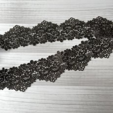 画像6: ケミカルレース　ブラックゴールド　幅4.6cm　繊細な小花柄　1m巻　日本製 (6)