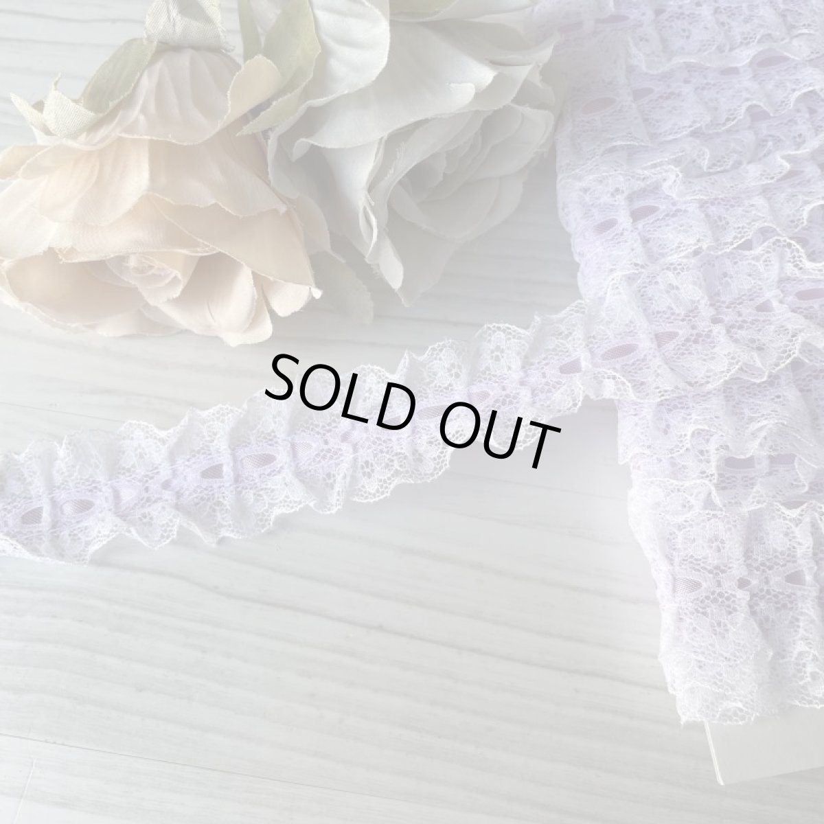 画像1: 日本製ラッセルフリルレース　パープル色　幅2.7ｃｍリボン通し風　3ｍ　 (1)