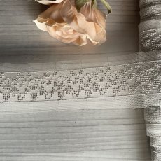 画像9: 【繊細な日本製】両山チュールレース　ゴールドシルバー　薔薇柄　幅5cm　バレエ衣装に　日本製３m (9)