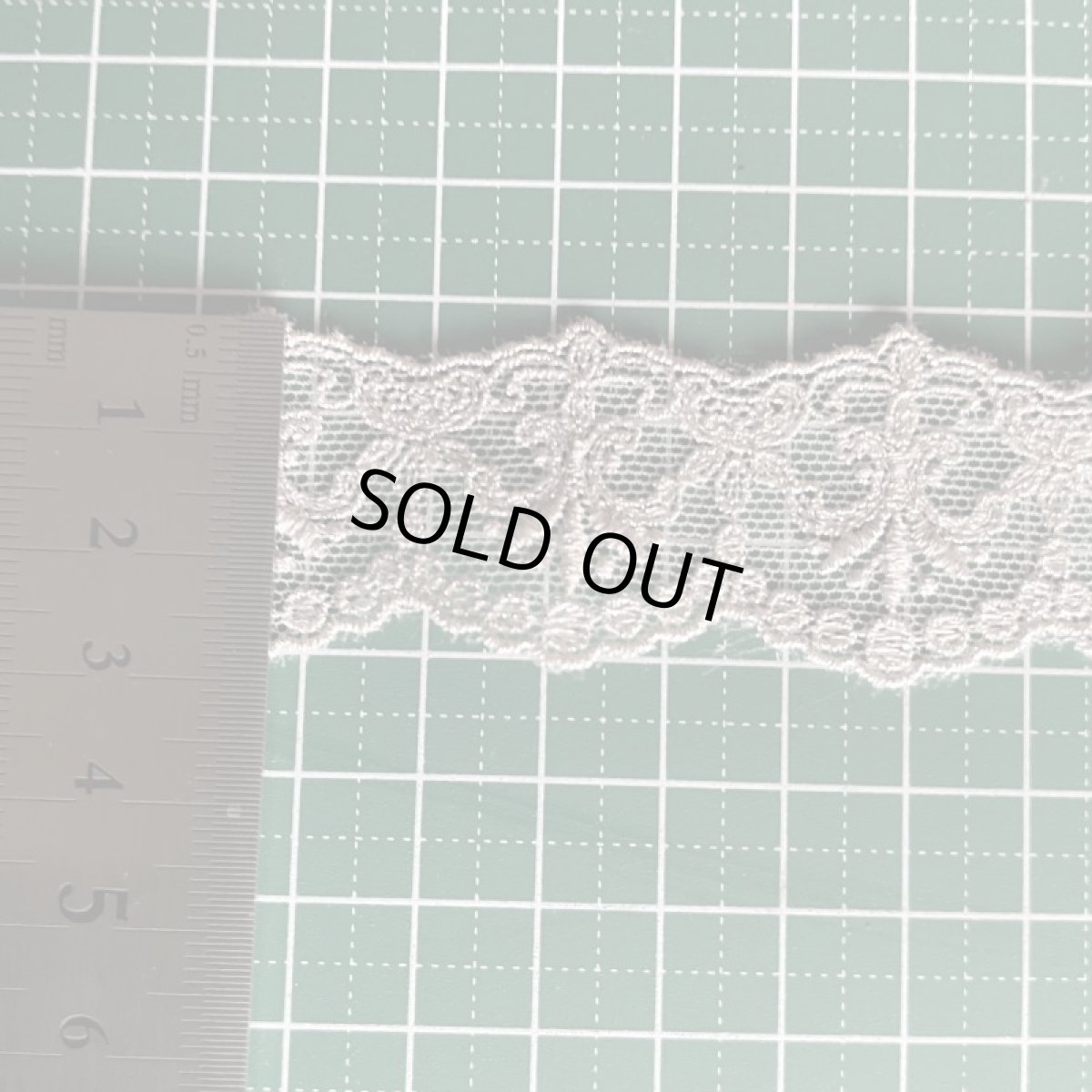 画像3: 【繊細な日本製】両山チュールレース　シルバー　　幅3.1cm　バレエ衣装に　日本製３m (3)