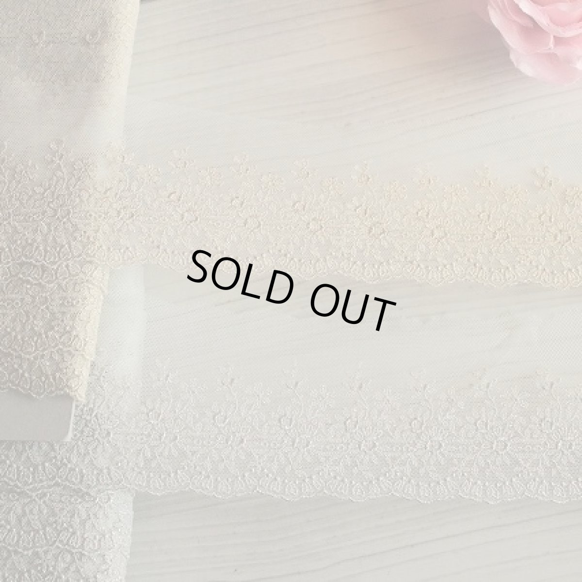 画像2: 【繊細な日本製】チュールレース　ゴールドシルバー　小花柄　幅8cm　バレエ衣装に　日本製３m (2)