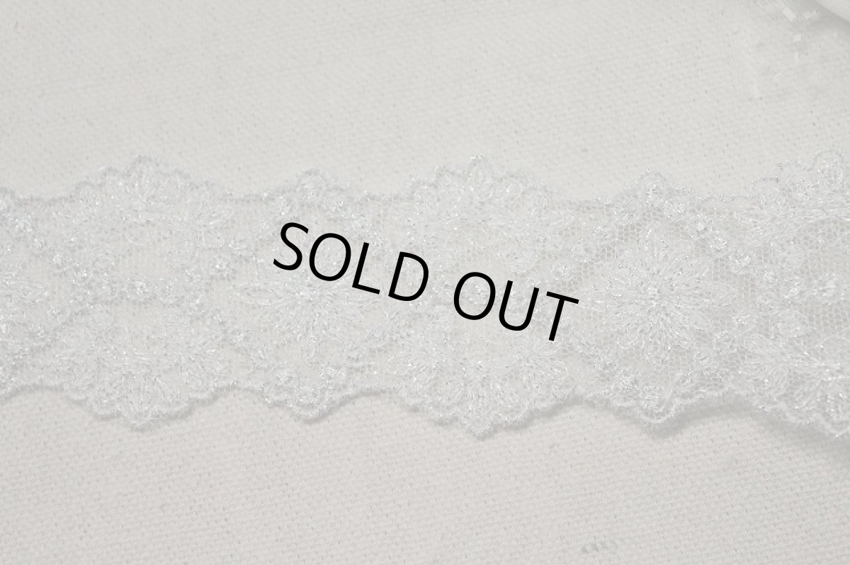 画像4: 【日本製】チュールレース　銀色　幅4.5cm　両山ダイヤ花柄　６m巻　 (4)