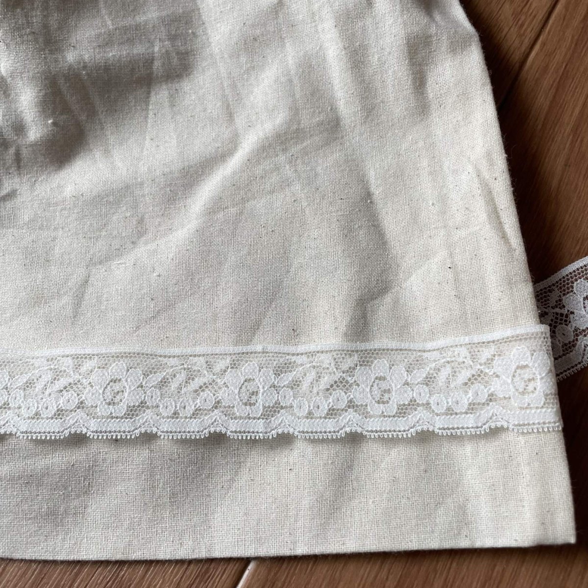 画像4: 【日本製】ラッセルレース　オフホワイト　幅2.6cm可愛い小花柄　 (4)