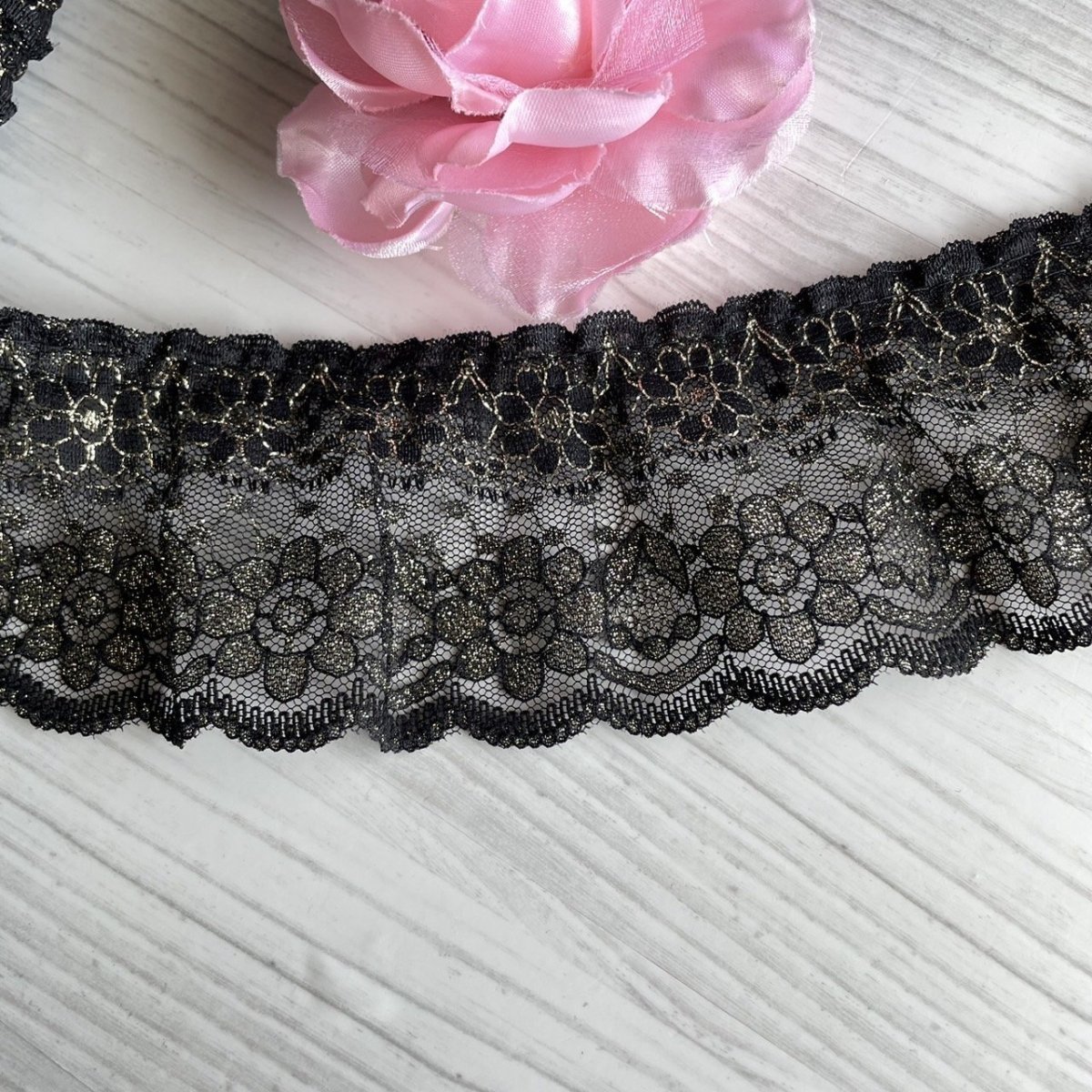 画像3: 【日本製】２段フリルが可愛いラッセルフリルレース　ブラックラメ　幅6.8cm小花柄　5m巻　衣装に (3)