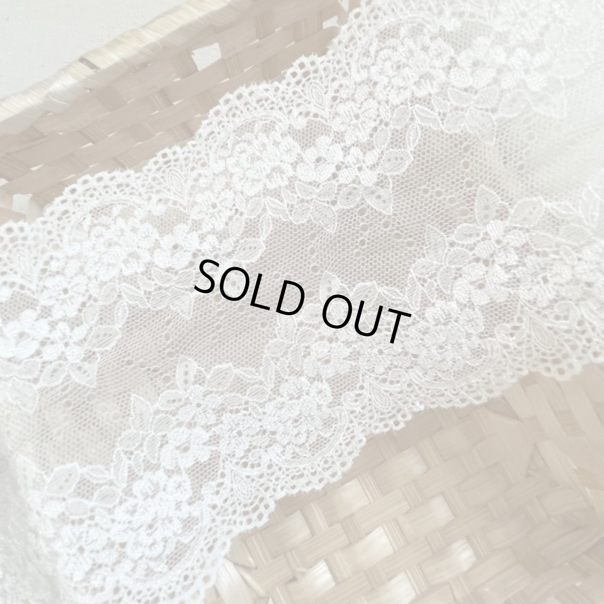 画像4: 【1m130円日本製】幅12.8cm薔薇柄ラッセルストレッチレース　オフホワイト5ｍ　 (4)