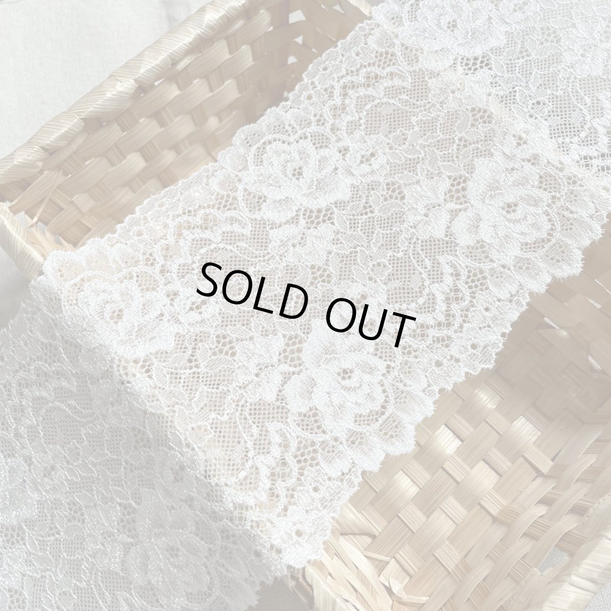画像5: 【1m130円日本製】幅13.6cm薔薇柄ラッセルストレッチレース　オフホワイト5ｍ　 (5)