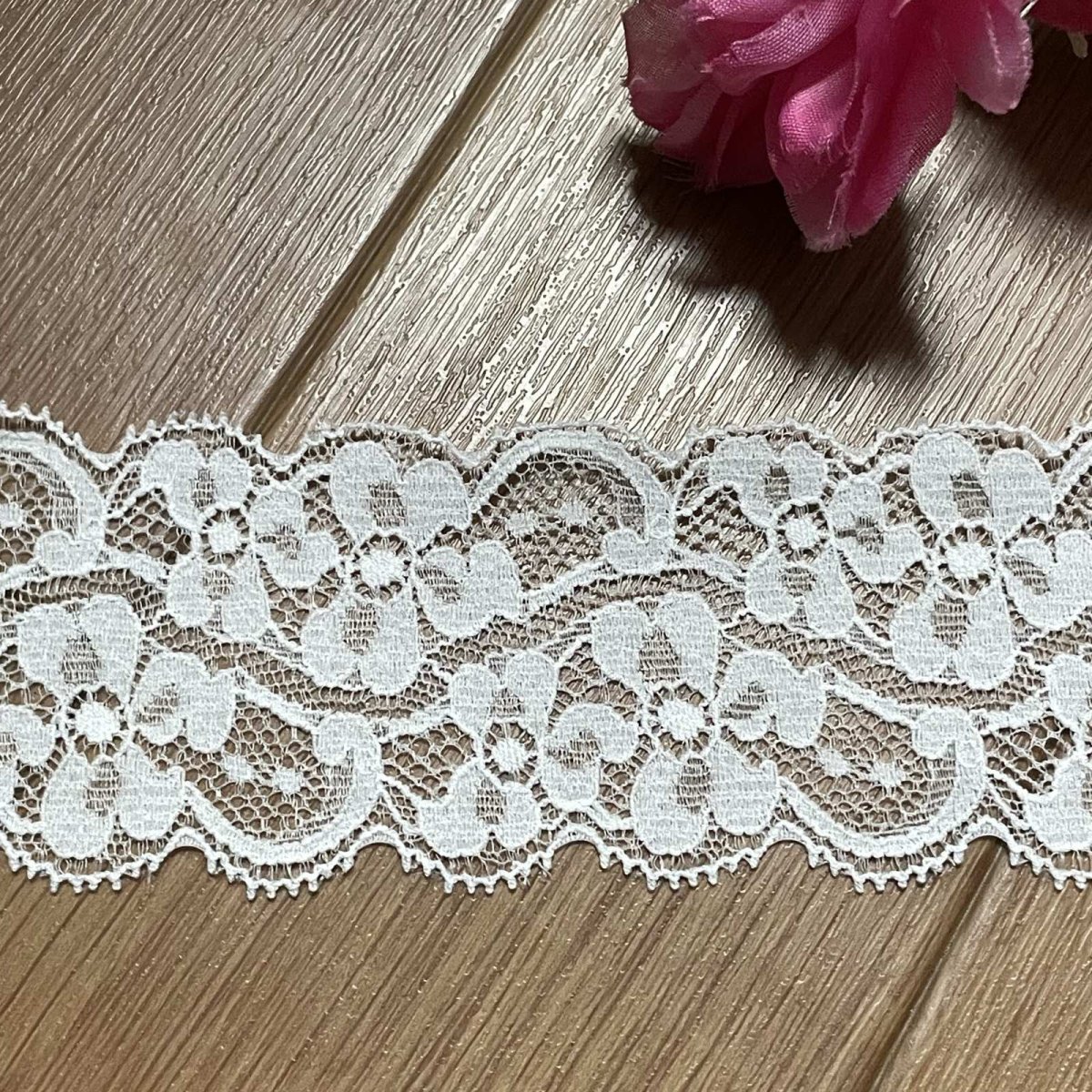 画像2: 【ほとんど市販されていない】5ｍ!幅5.3cmストレッチリバーレース　ホワイト　華柄 (2)