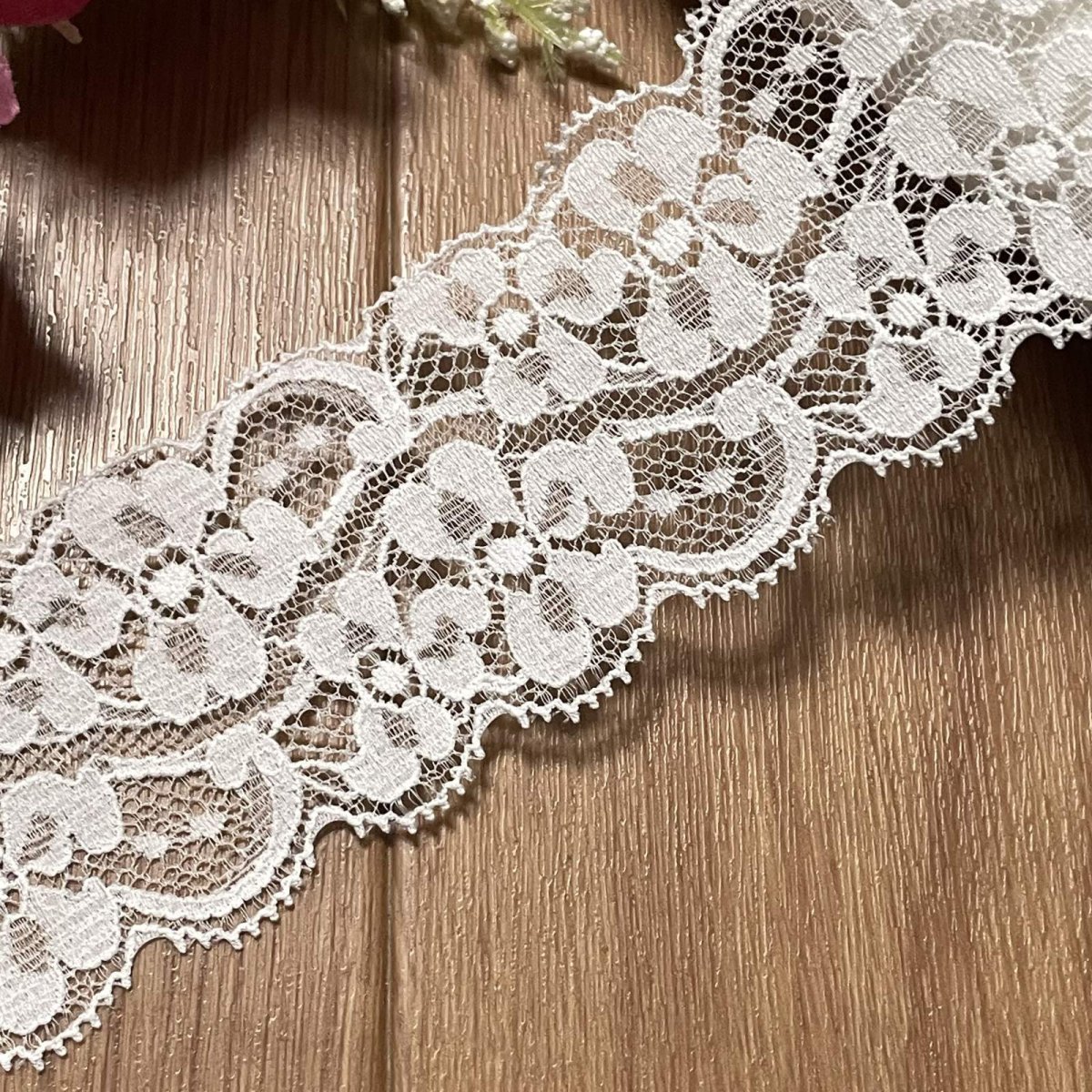 画像5: 【ほとんど市販されていない】5ｍ!幅5.3cmストレッチリバーレース　ホワイト　華柄 (5)