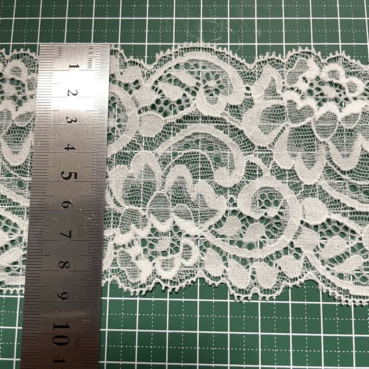 画像3: 【ほとんど市販されていない】ストレッチリバーレース オフホワイト 5m!幅8.4cm美しい薔薇柄 (3)