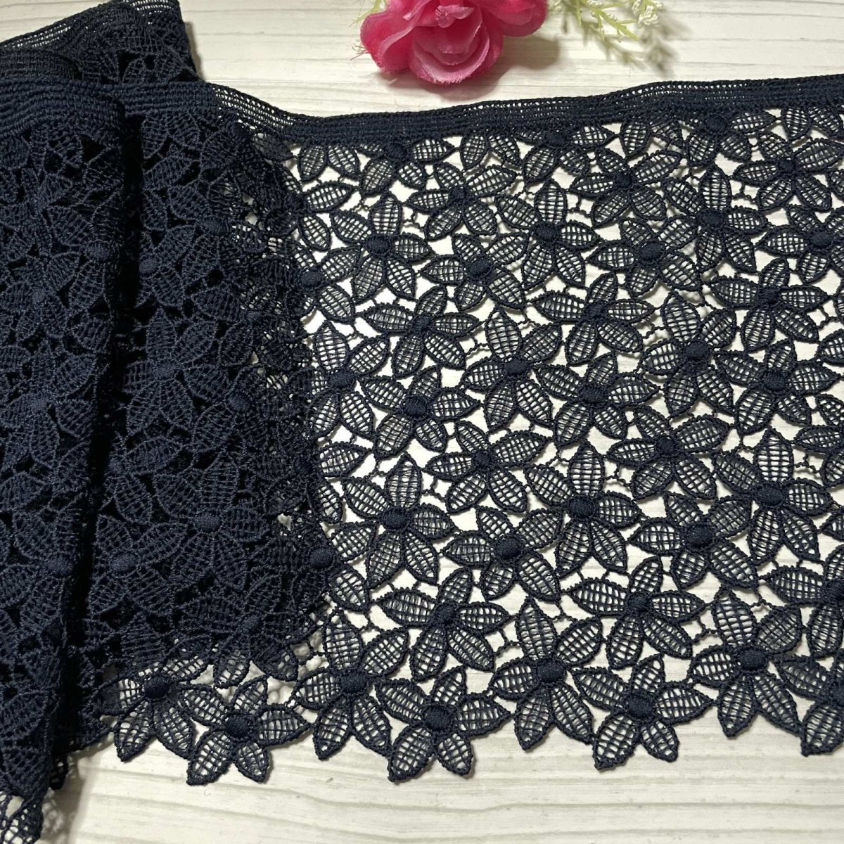 画像2: 【高品質な日本製】ケミカルレース　ネイビー　幅19.5ｃm　約2ｍ　 (2)