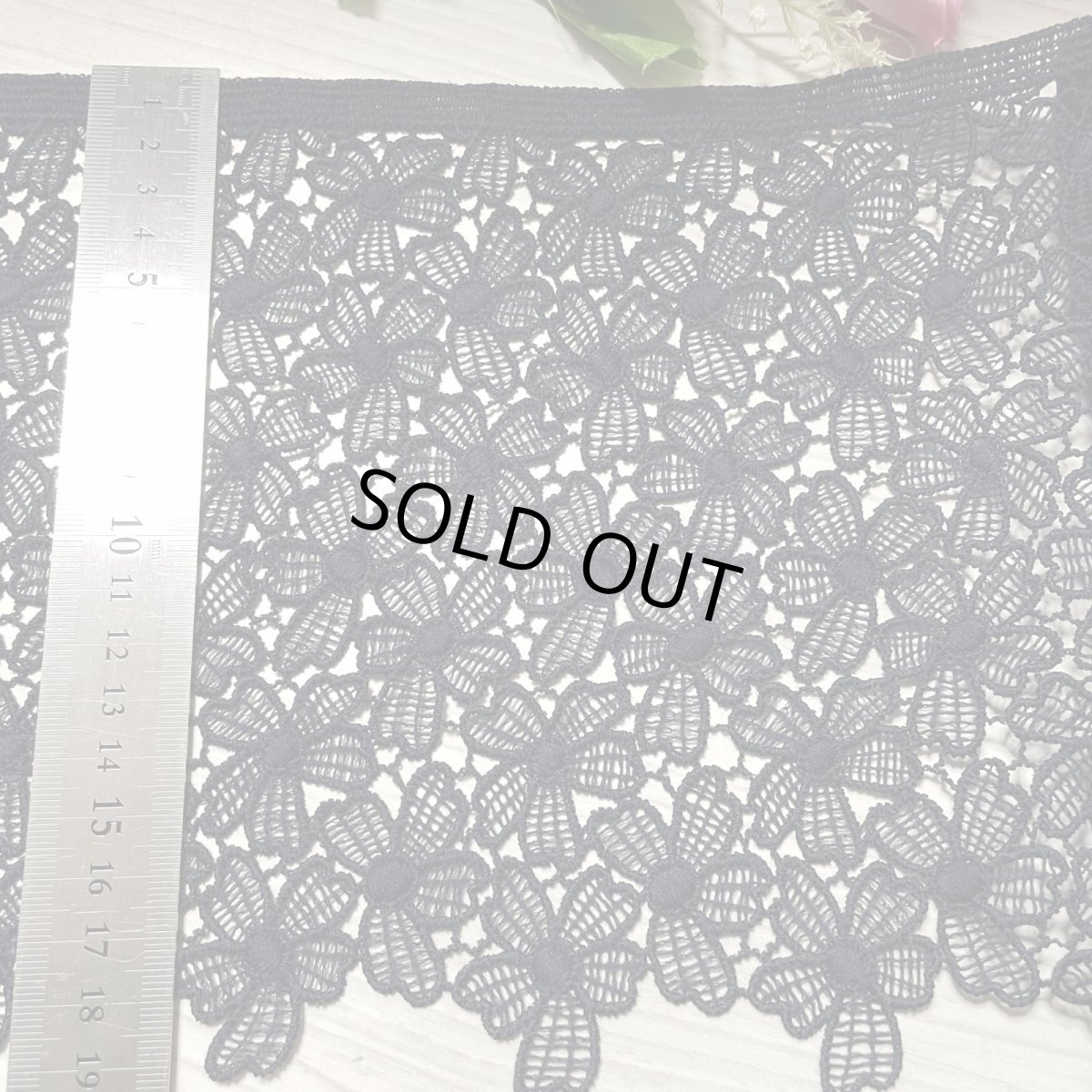 画像3: 【高品質な日本製】ケミカルレース　ネイビー　小花柄　幅19.5ｃm　約2ｍ　 (3)