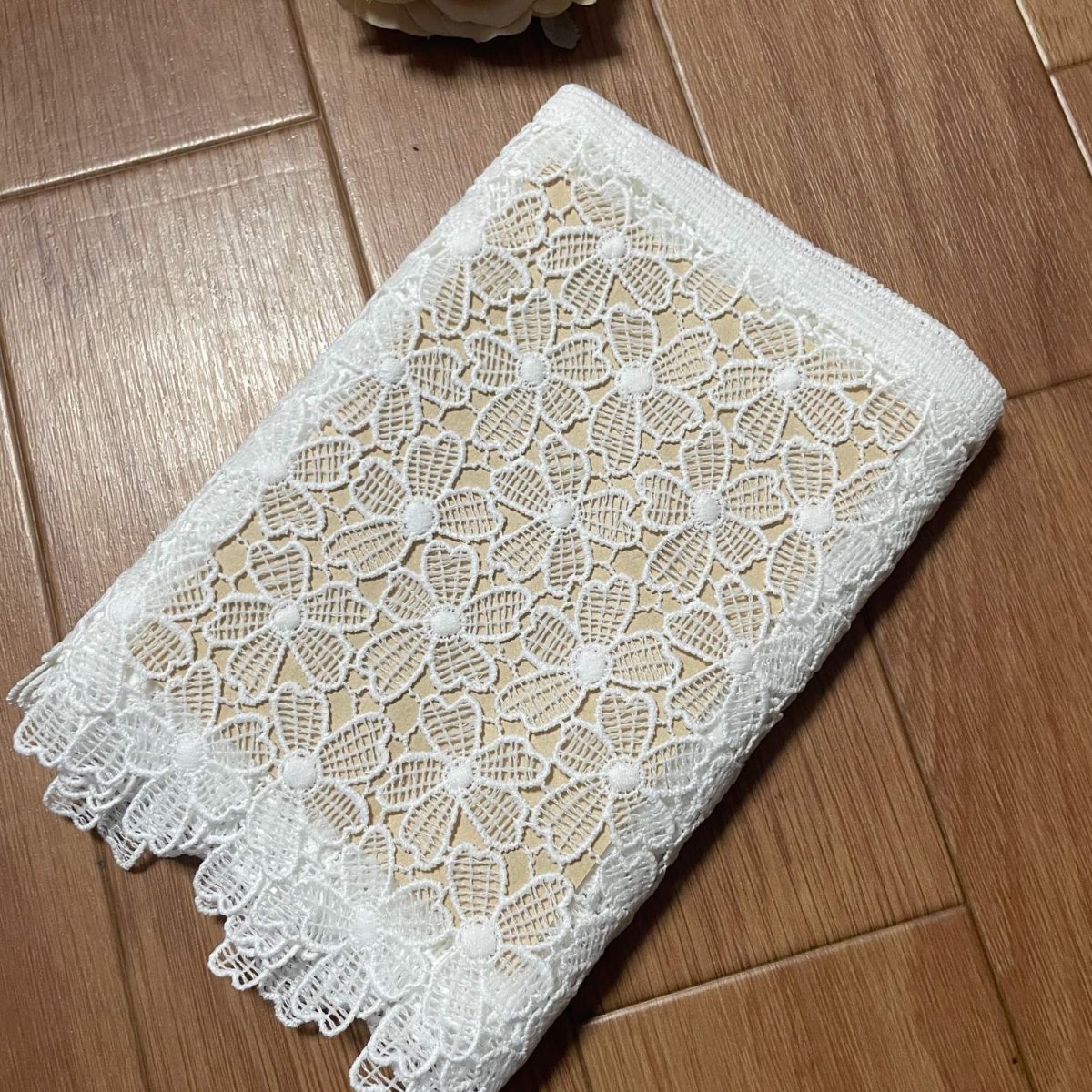 画像5: 【高品質な日本製】ケミカルレース　小花柄　オフホワイト　幅19.5ｃm　約2ｍ　 (5)