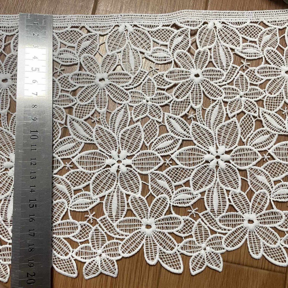 画像3: 【高品質な日本製】ケミカルレース 可愛い花柄 オフホワイト 幅19.5cm 約2m  (3)